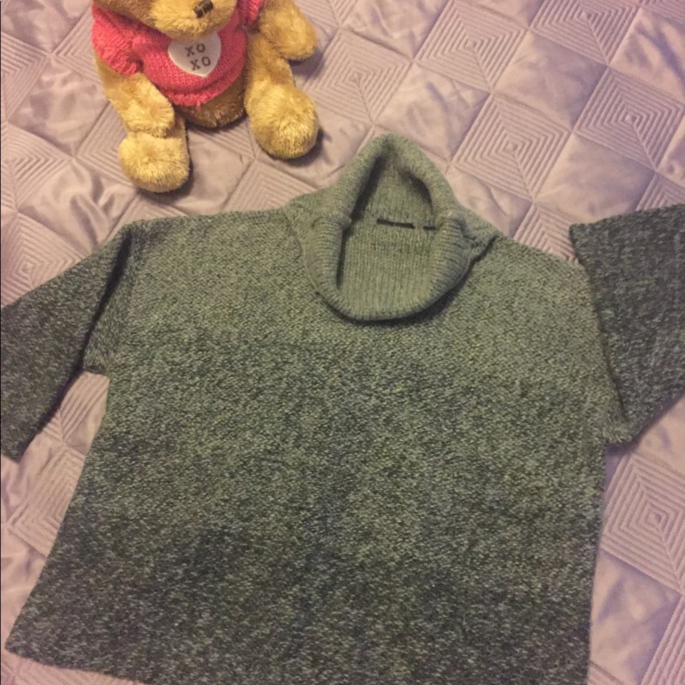 Cowl Neck Cropped Sweater🐼